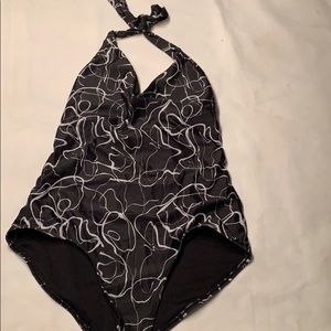 Esmara by Heidi Klimt 1 piece swimsuit 6